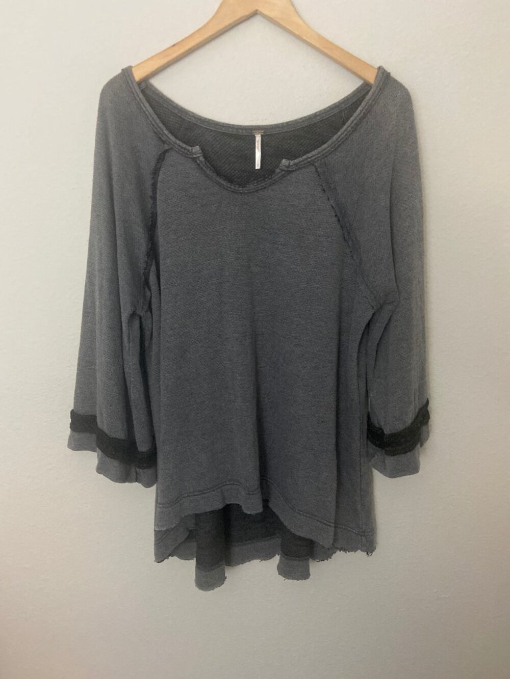 Free People Oversized Raw Edge Pullover Sweatshirt Lace Trim Grey Boho Sz L